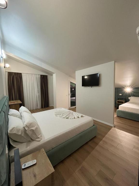 Top Hotels in Vlore