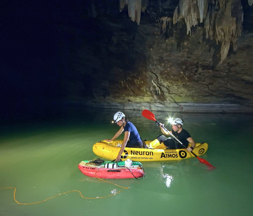 Underground thermal lake