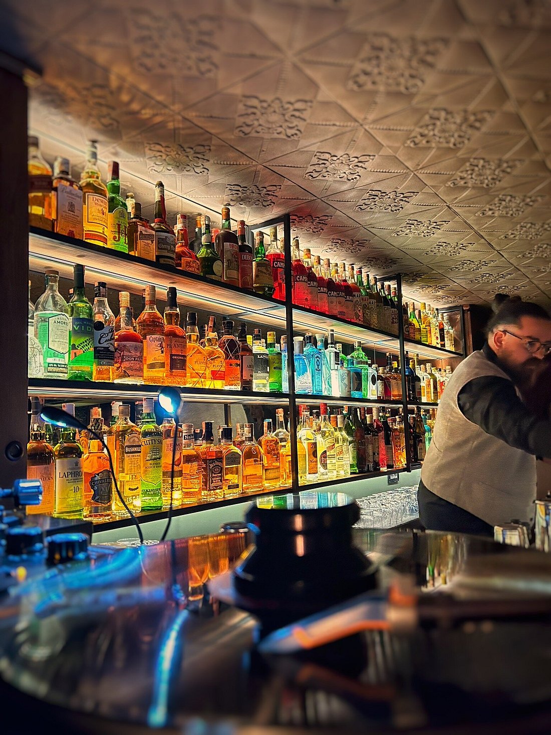 cocktail bars in Tirana