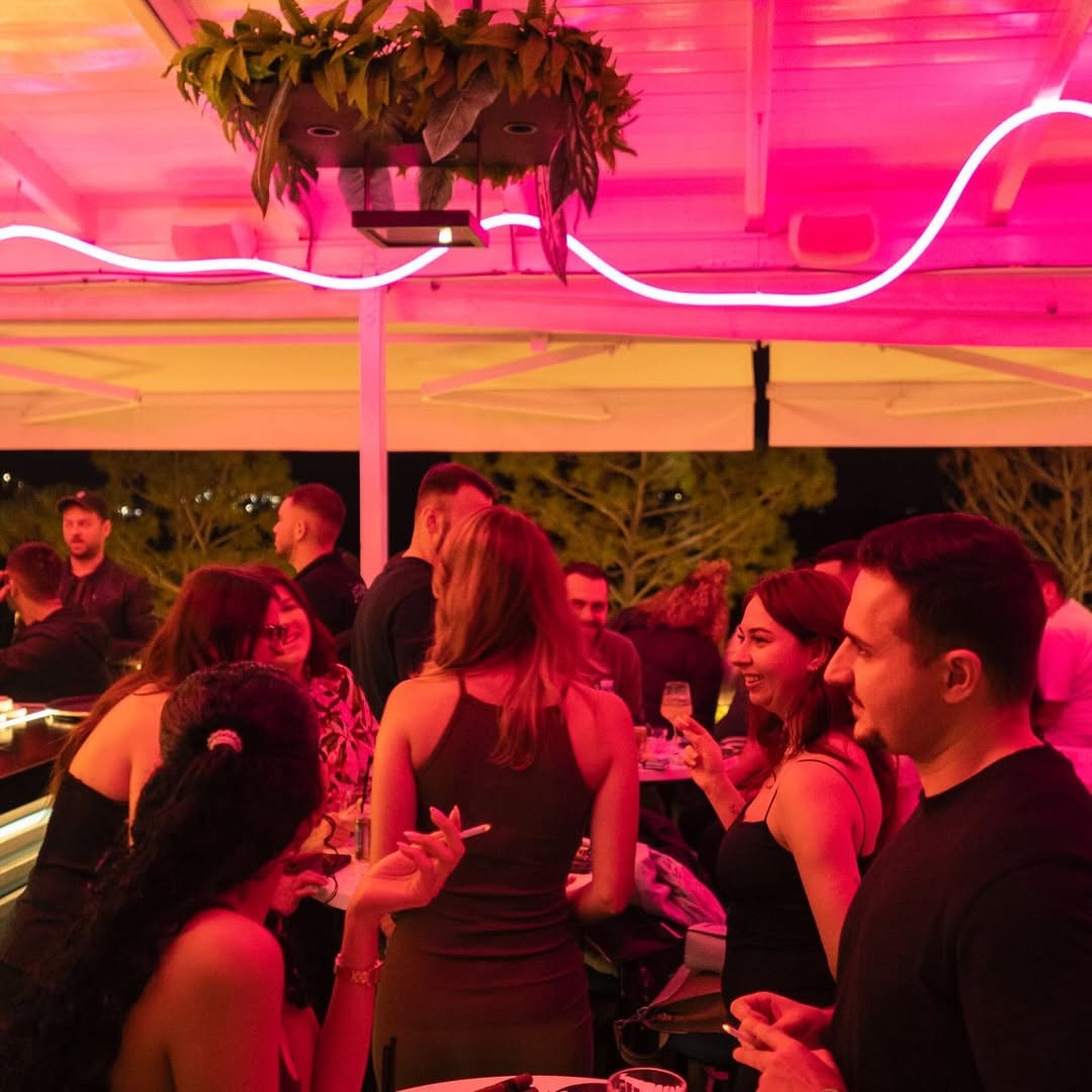 cocktail bar a Saranda