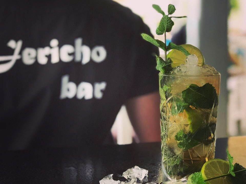 cocktail bar a Saranda