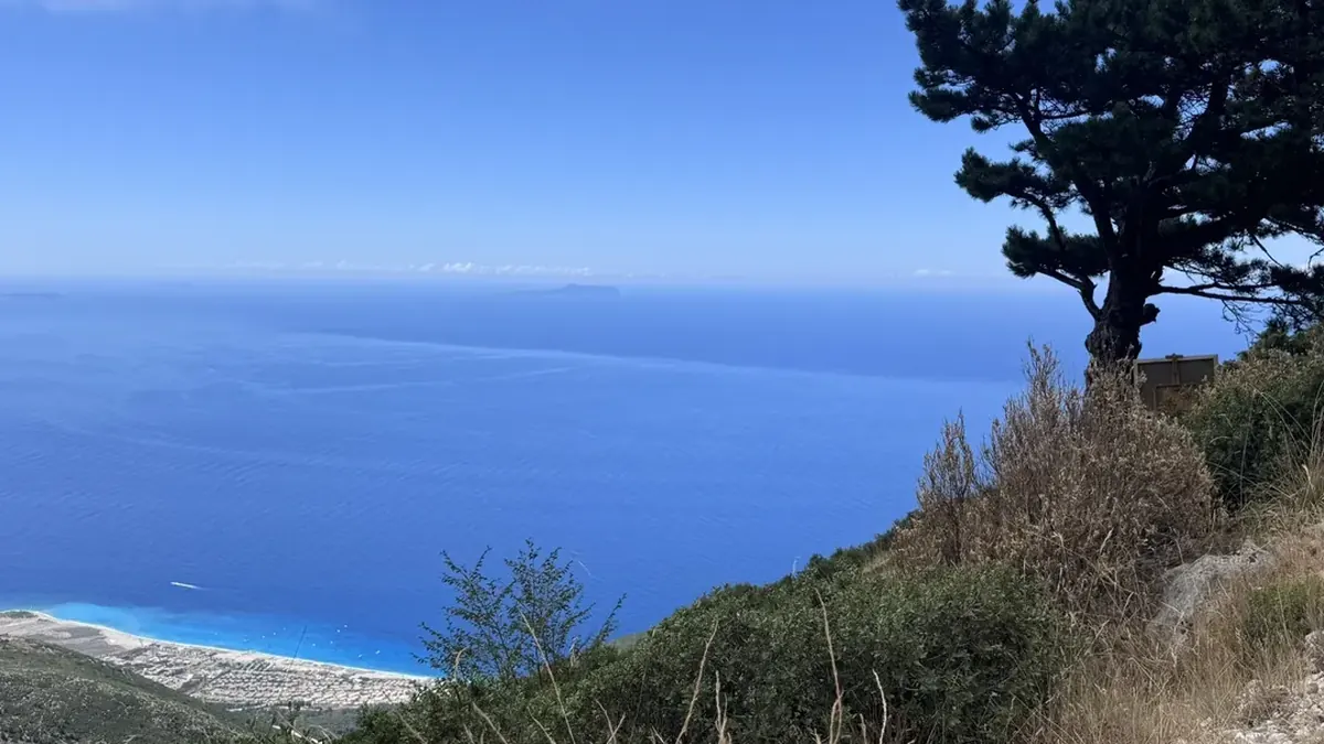 Sentiero escursionistico di Maja e Thanasit a Llogara con vista sulla Riviera Albanese