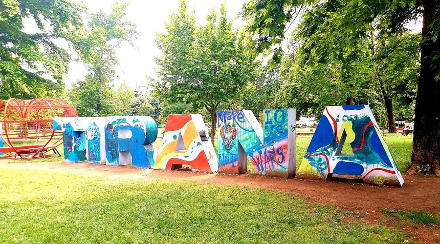 Rinia Park Tirana