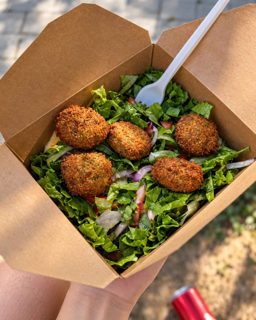 Falafel takeaway në Falafel House Tirana