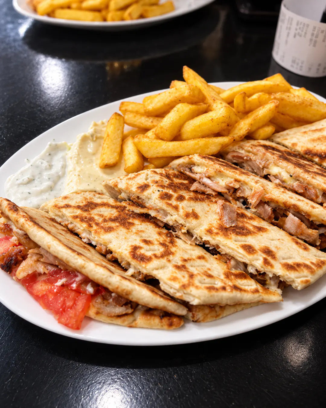 Fastfood Time Out by Olsi në Myslym Shyri, Tiranë