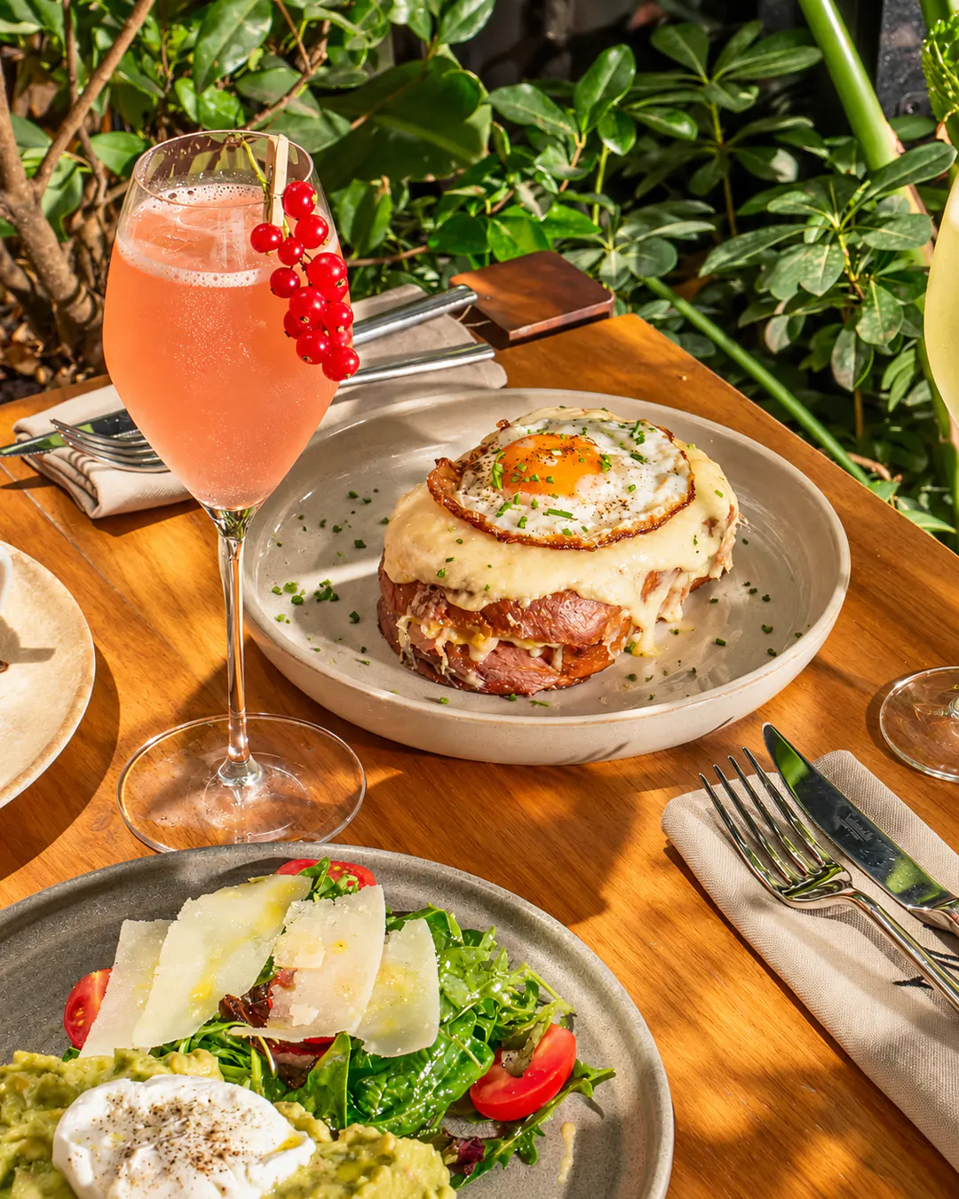 Weekend brunch dishes and drinks at MUGO in Blloku, Tirana