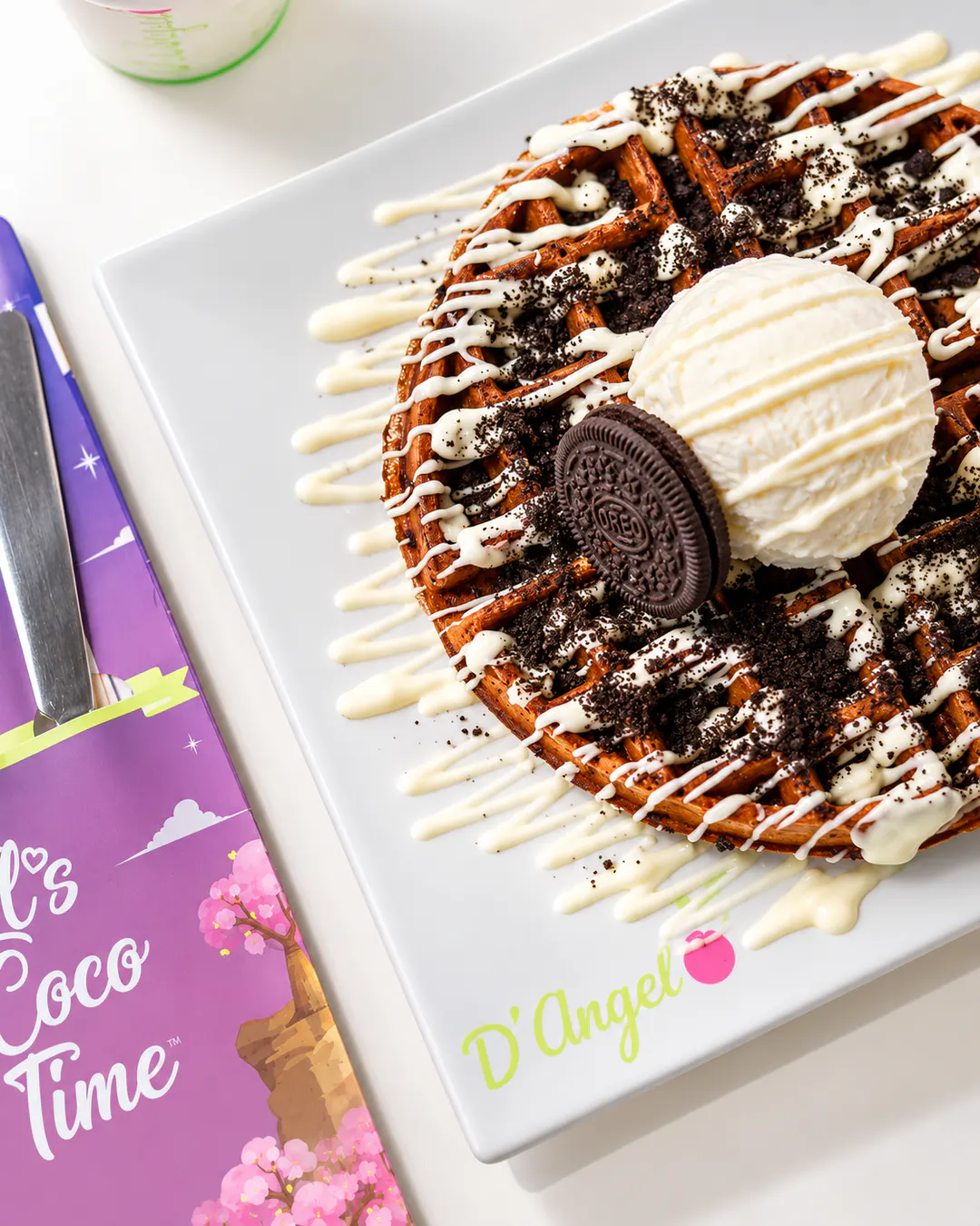 Waffle Oreo me akullore vanilje te D’Angelo në Tiranë