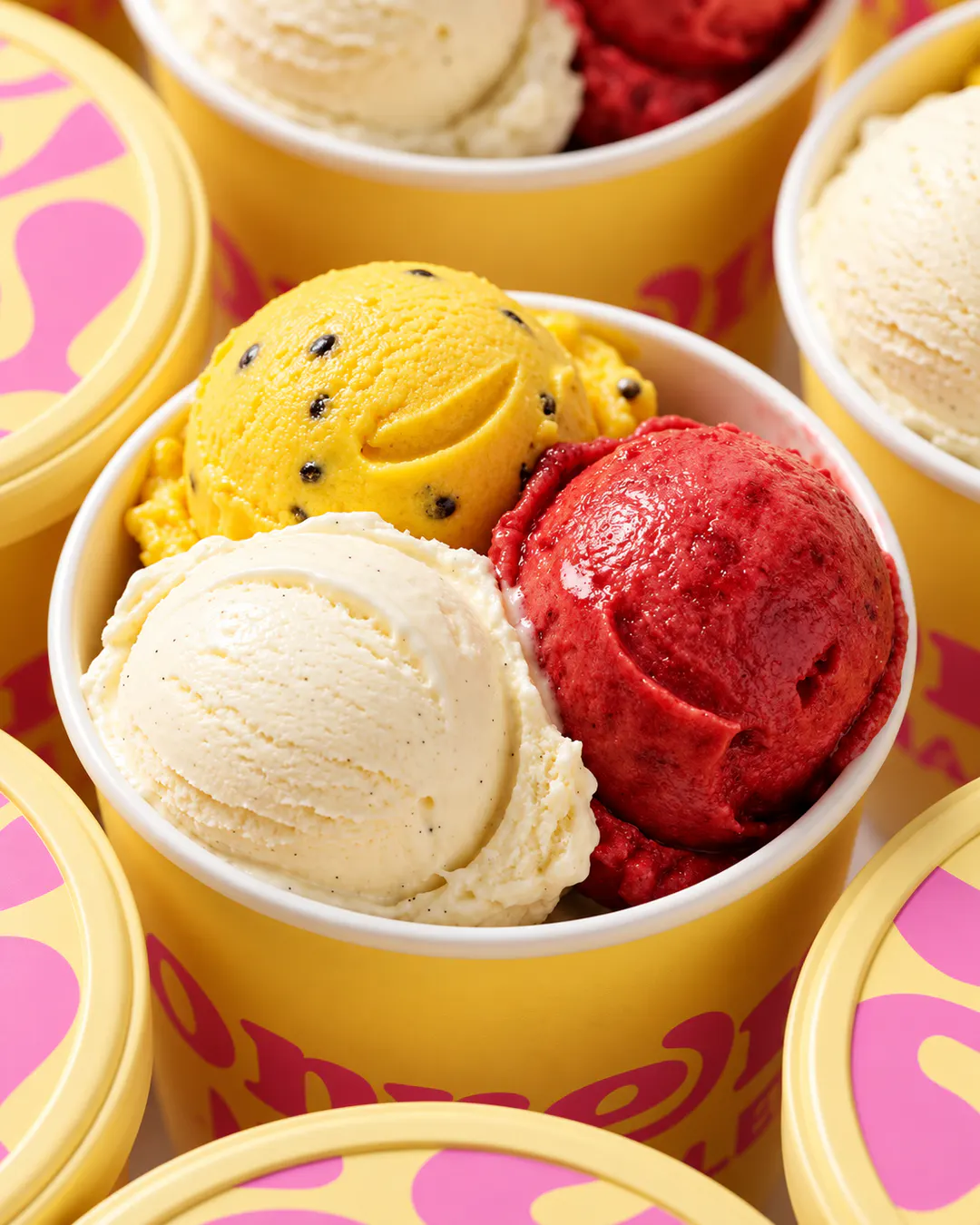 Shije shumëngjyrëshe gelato-je artizanale te Sorento në Tiranë