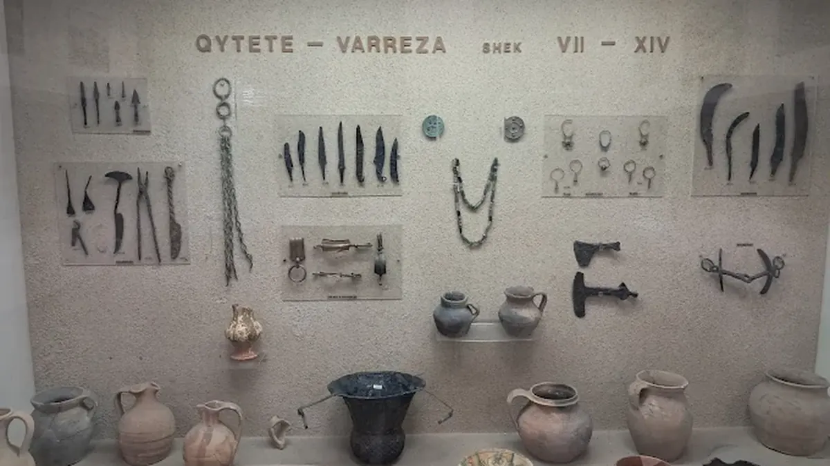 Museo Archeologico Nazionale vicino a Piazza Madre Teresa a Tirana, Albania