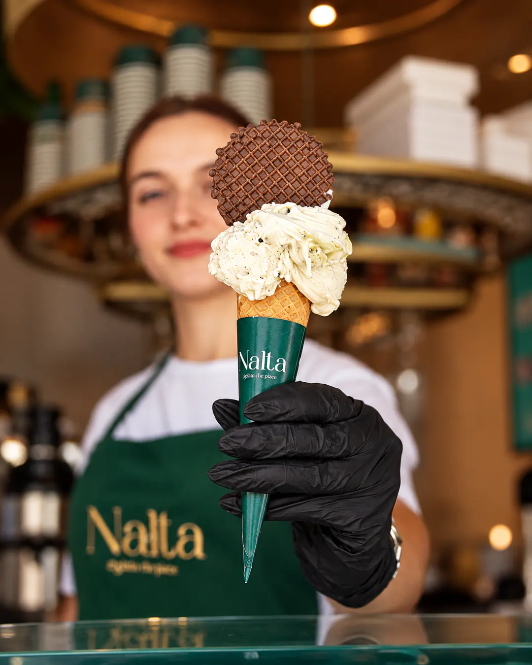 Kaush gelato artizanale me biskotë çokollate te Nalta Tirana