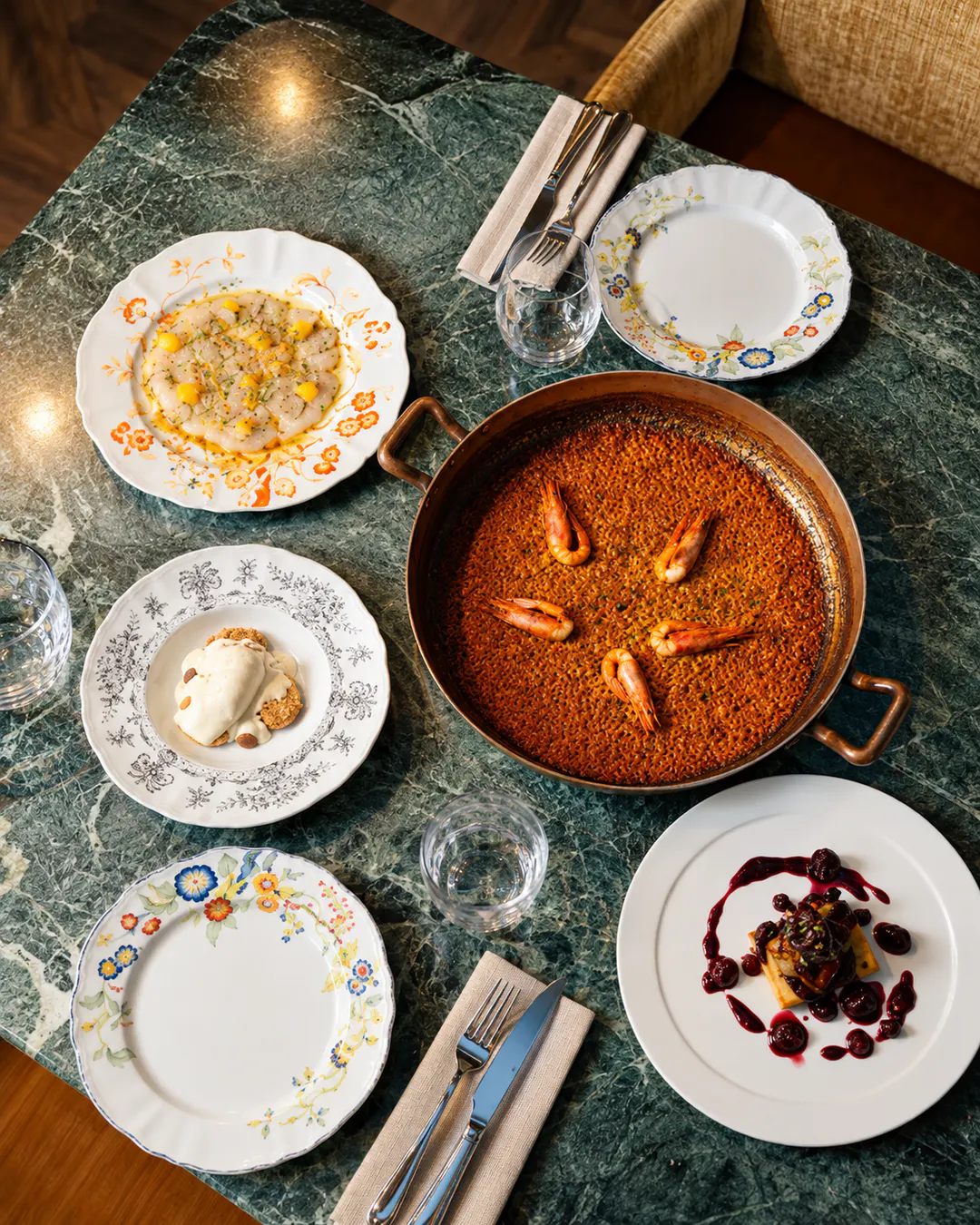 Përzgjedhje pjatash në Padam Boutique Hotel and Restaurant në Tiranë