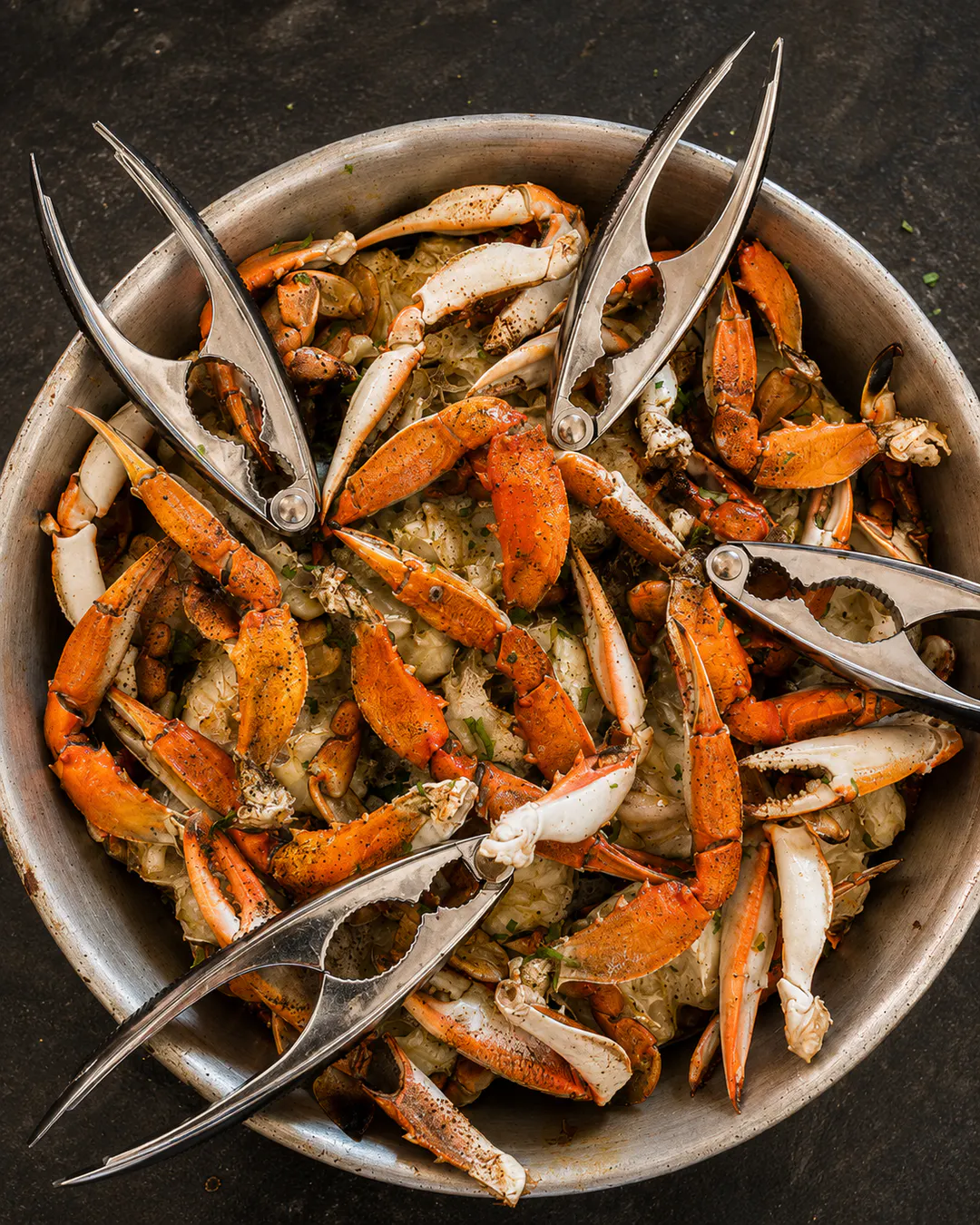 Fresh seafood at Tomorr Malko restaurant in Divjakë